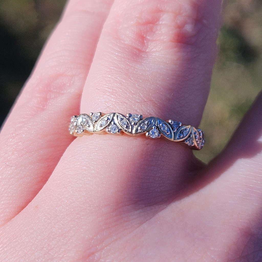 10k Yellow Gold Diamond Tulip Shaped Flower Style Band Ring Size 675